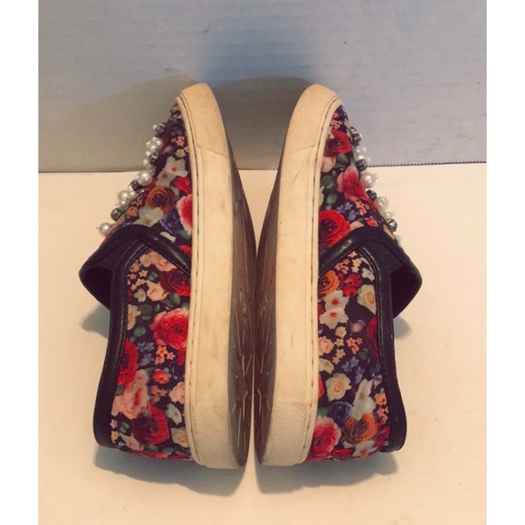 ❣️▪️SOLD▪️❣️GIANNI BINI Gil’s Slip On Sneakers Floral 13 - Picture 6 of 10